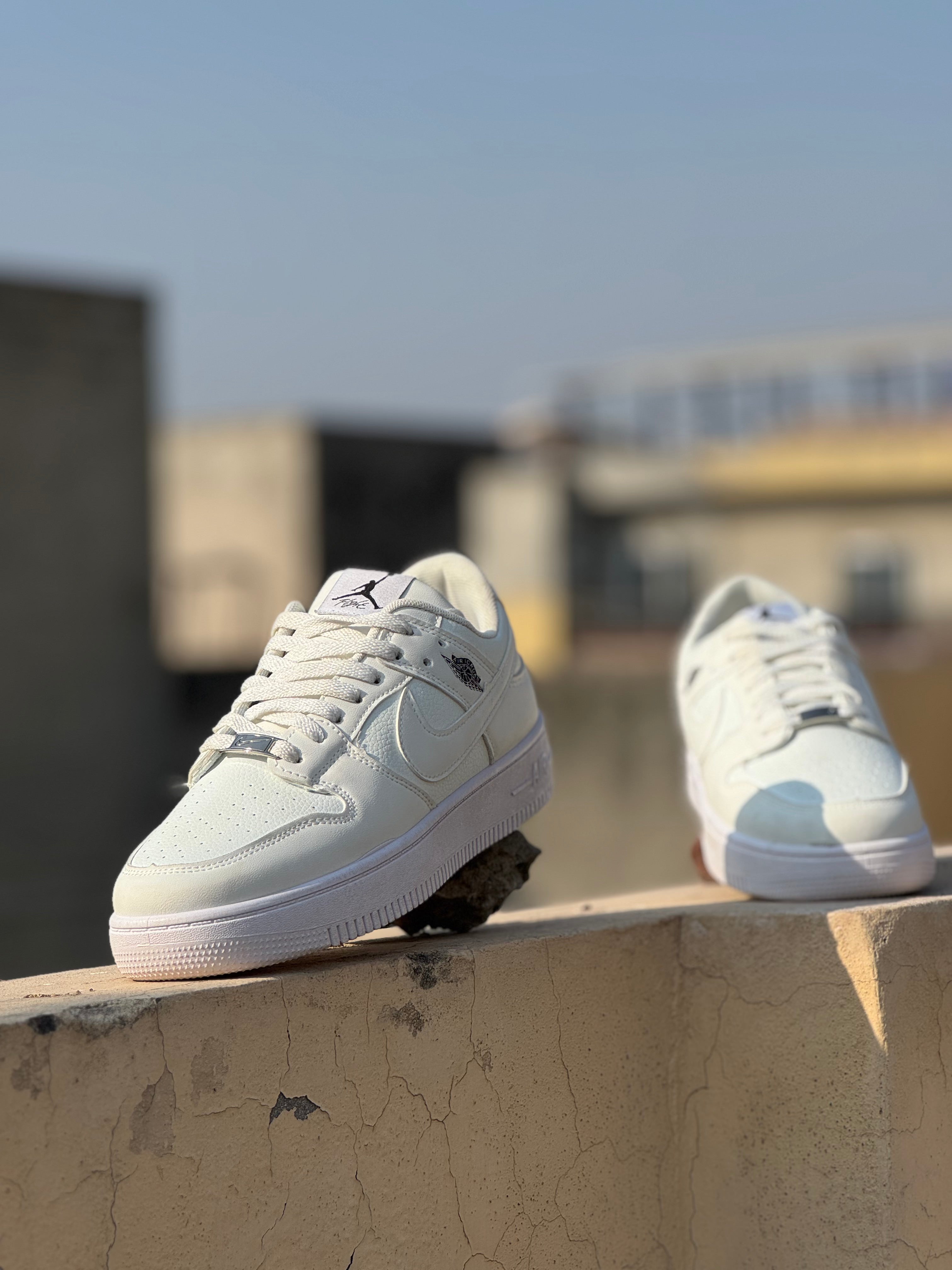 Aura AF Low – Triple White Edition